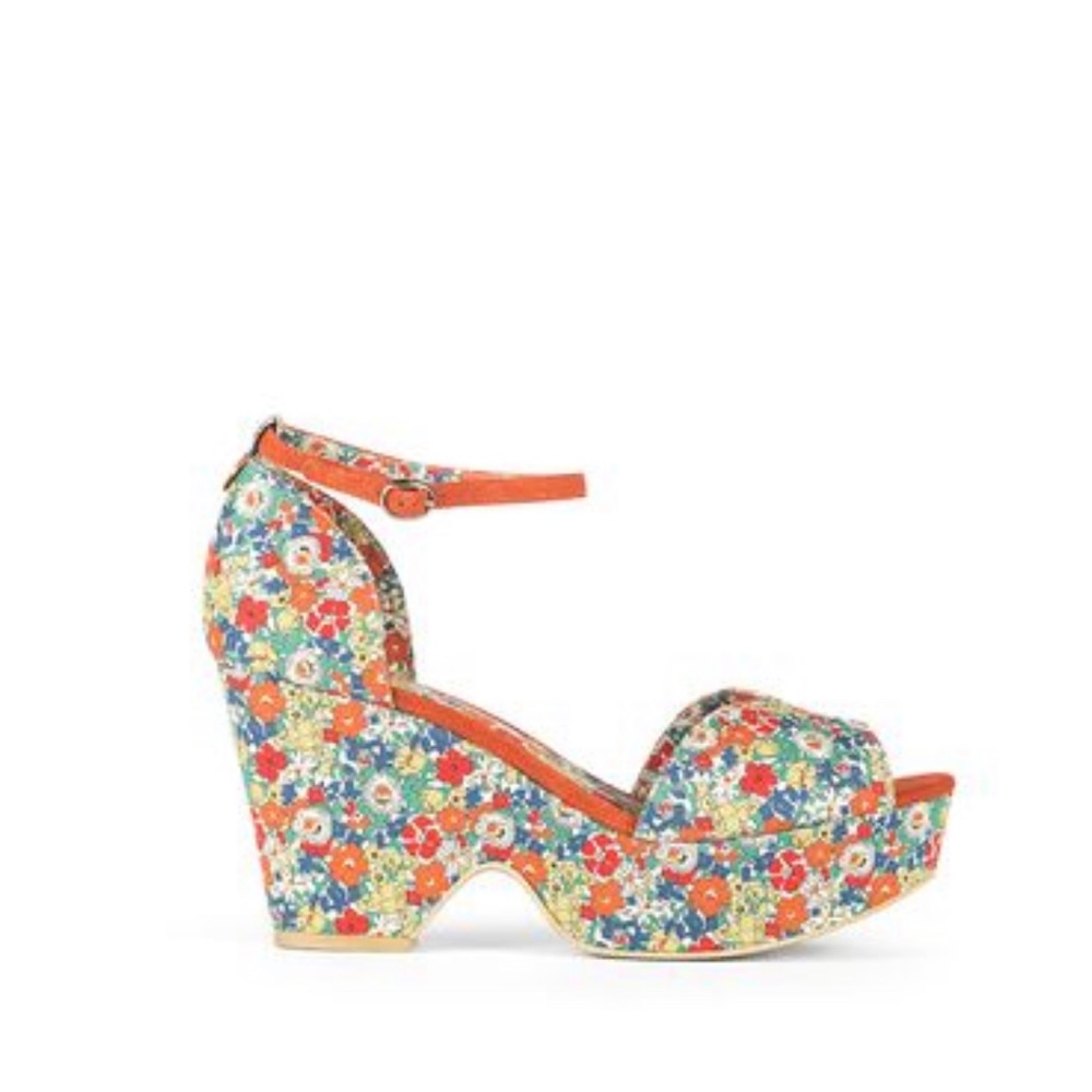 Used Marais USA Arc Platform Heel
